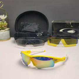Picture of Oakley Sunglasses _SKUfw66124388fw